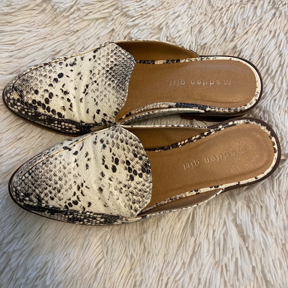 Madden Girl Snakeskin print mules - Picture 5 of 7
